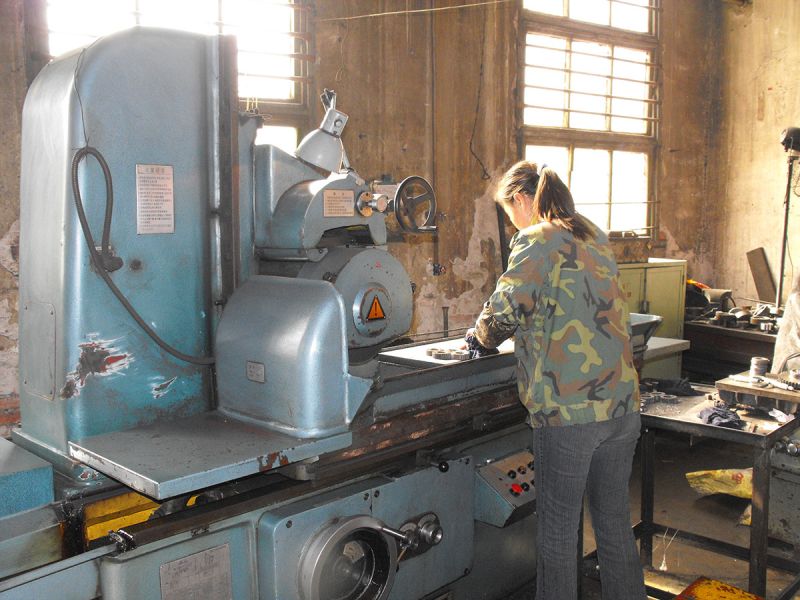 加工现场 平面磨削